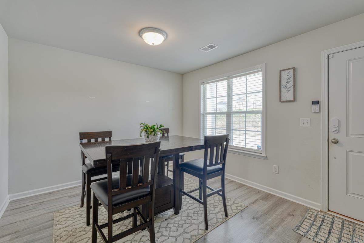 137 Butler Knoll Ct. Court Inman, SC 29349 - Photo 4 of 28