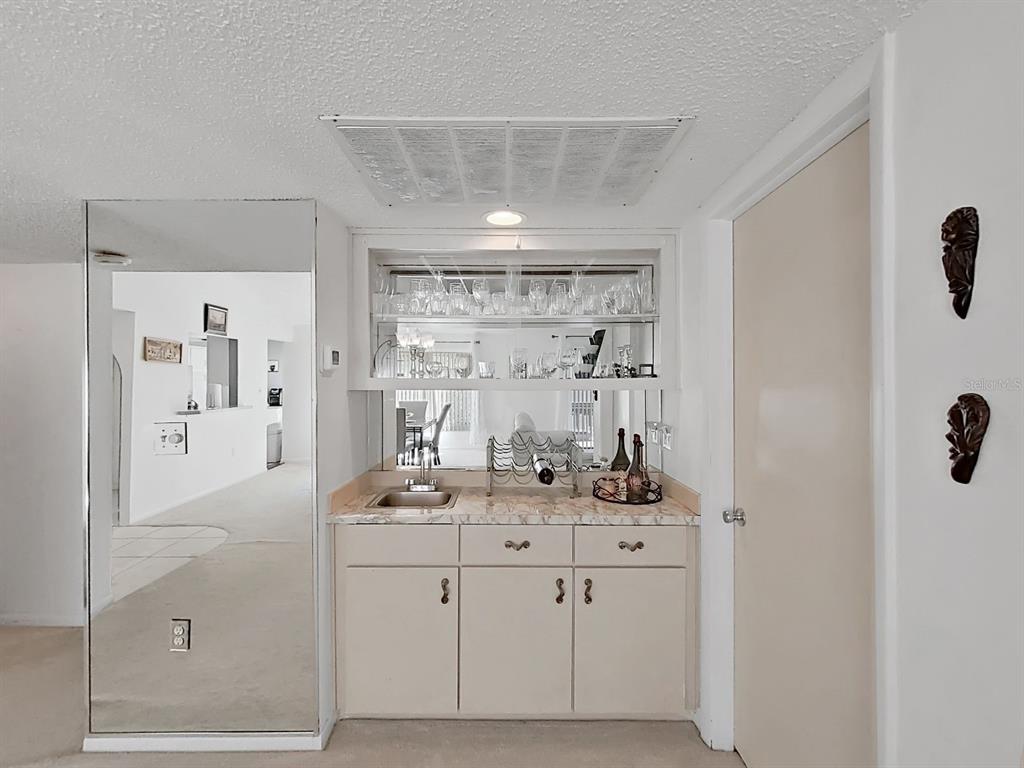 700 Starkey Road, Unit 824 Largo, FL 33771 - Photo 9 of 24 Gallery Image 9