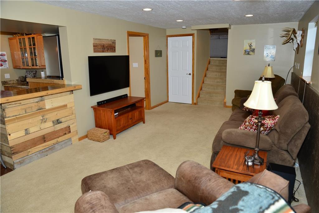 902 Bonniebrook Road Butler, PA 16002 - Photo 14 of 25