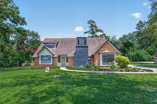 $2,650 | 105 Glenmora Court, Conroe, TX 77385