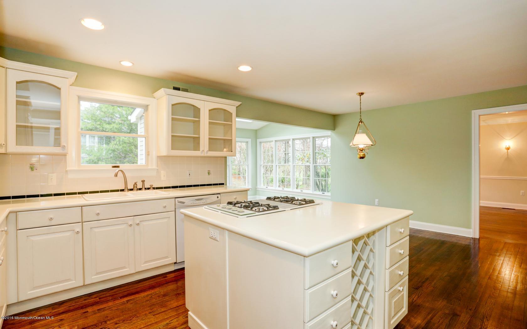 21 Old Farm Road Little Silver, NJ 07739 - Photo 12 of 34 16-photo-web-1680x1050-139770