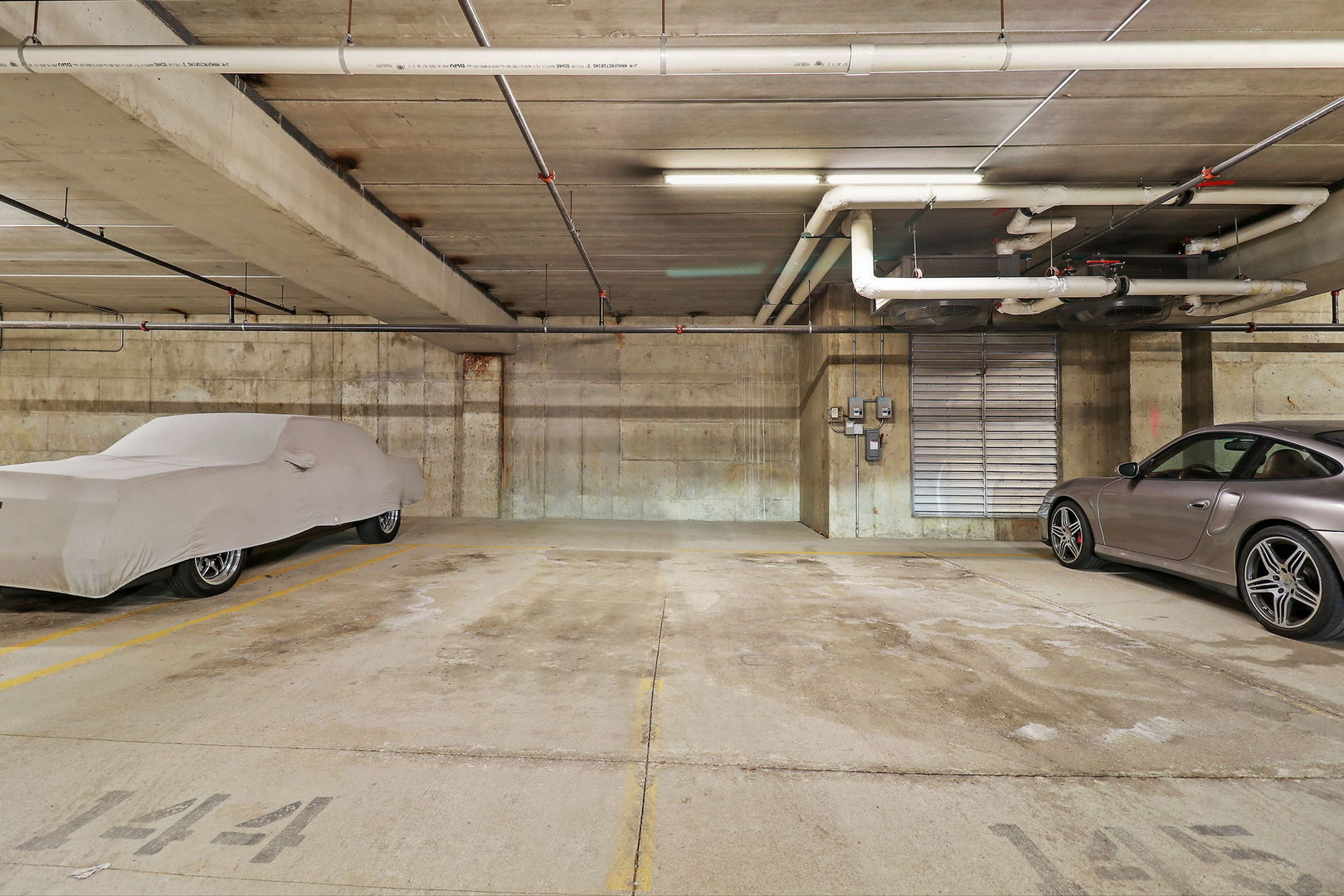 50 North Plum Grove Road, Unit 201E Palatine, IL 60067 - Photo 20 of 22 a view of a garage