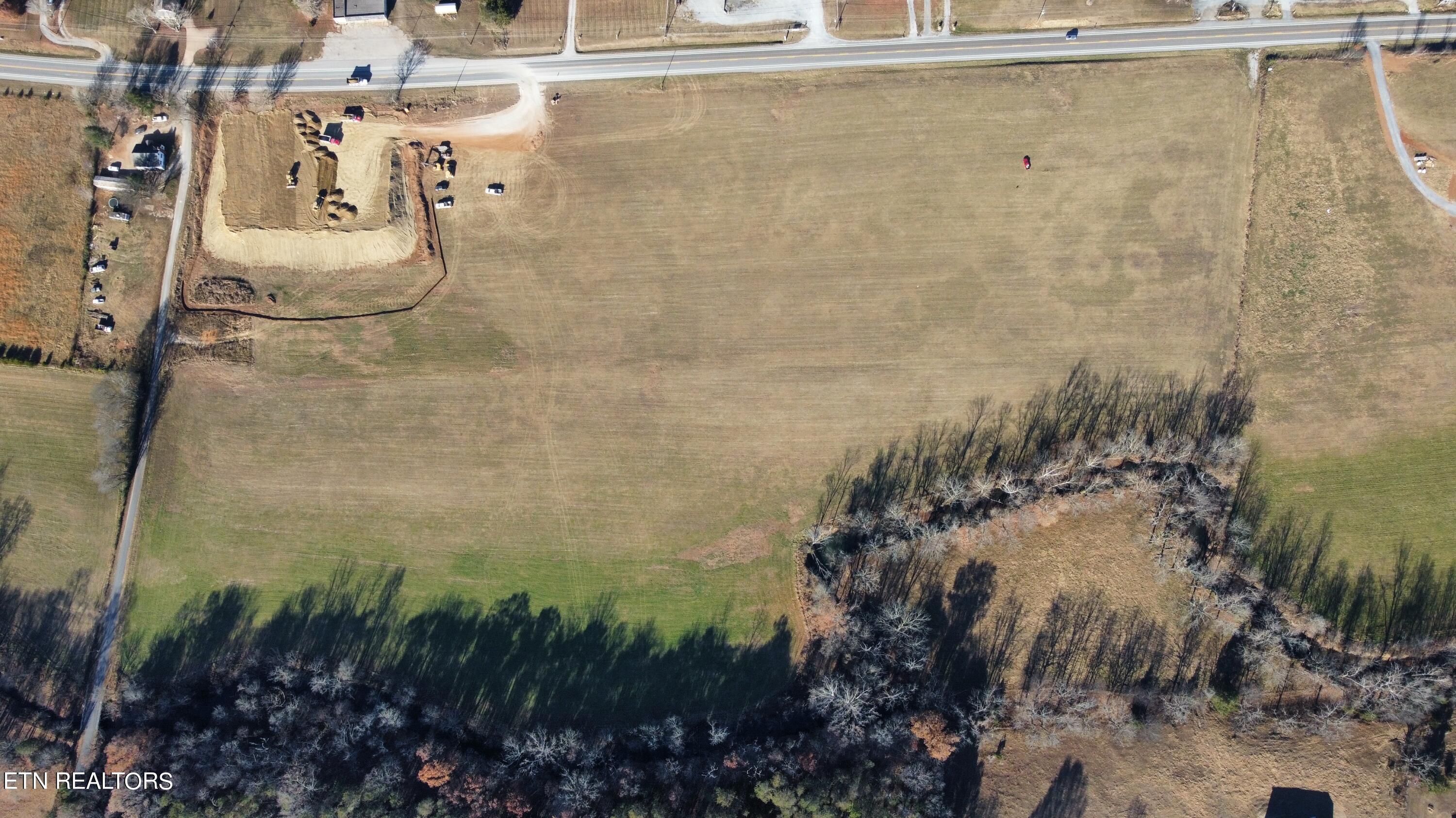 2 Rutledge Pike Blaine, TN 37709 - Photo 12 of 14 dji_fly_20231116_094004_336_170014599867