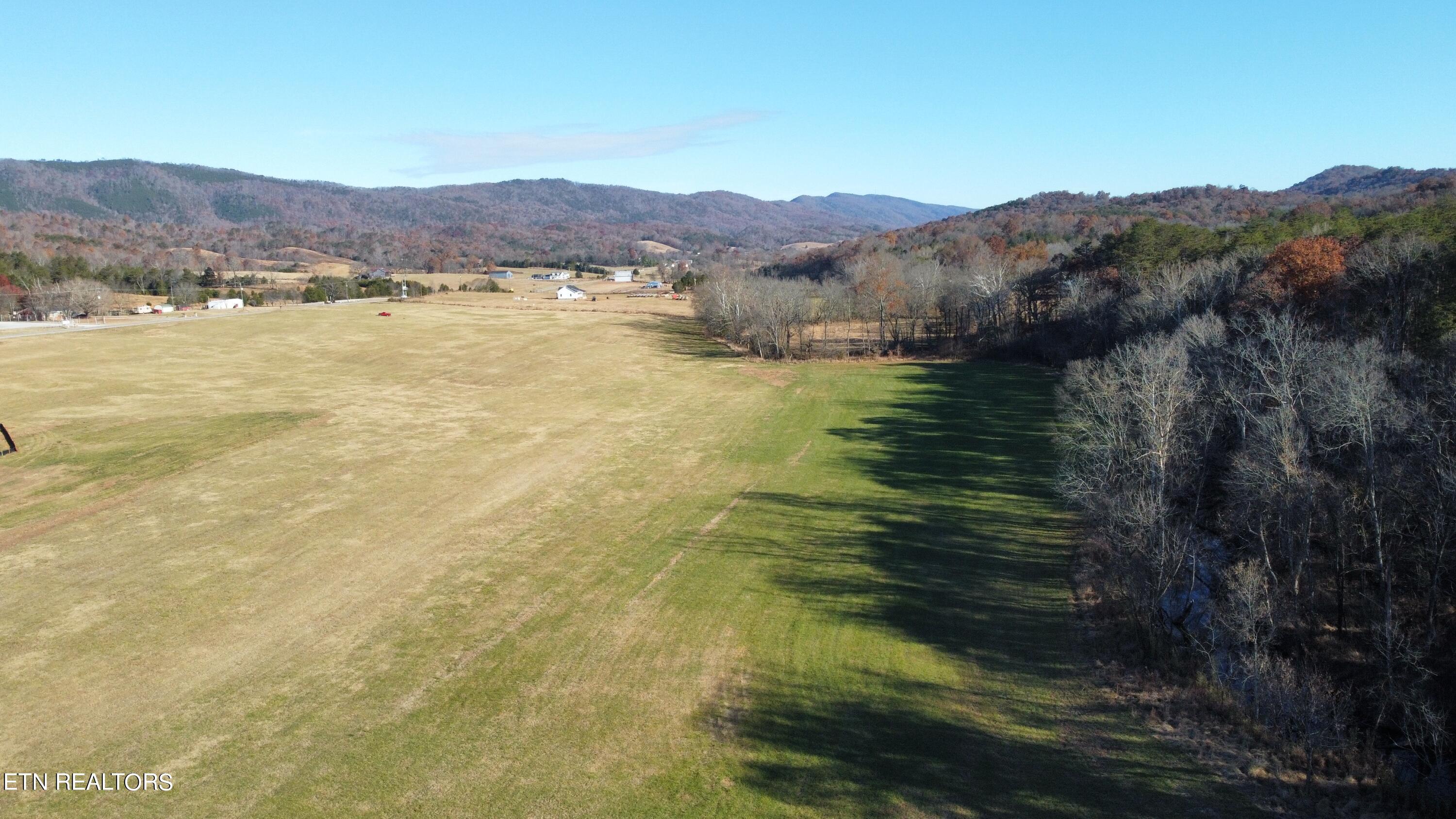 2 Rutledge Pike Blaine, TN 37709 - Photo 4 of 14 dji_fly_20231116_093608_325_170014537532