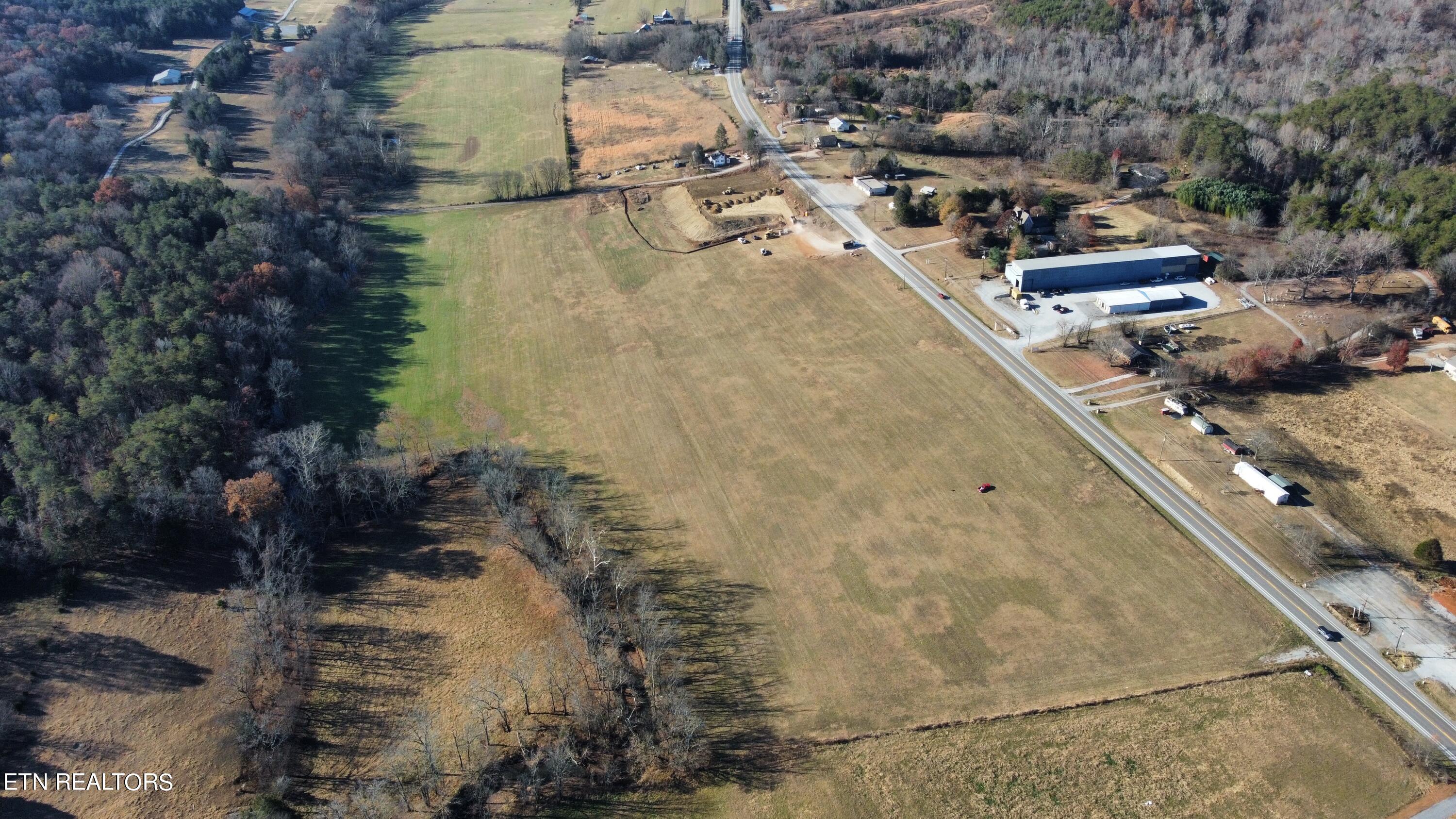 2 Rutledge Pike Blaine, TN 37709 - Photo 6 of 14 dji_fly_20231116_093826_333_170014551352