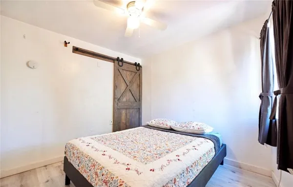 $1,900 | 33362 Carlock Drive, Running Springs, CA 92382