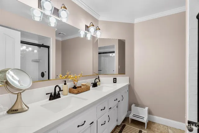 $575,000 | Undisclosed Address, Bakersfield, CA 93314