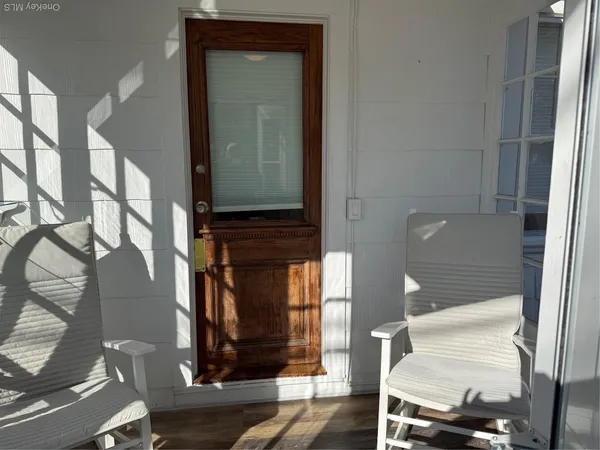 $4,000 | 143 East Avenue, Hicksville, NY 11801