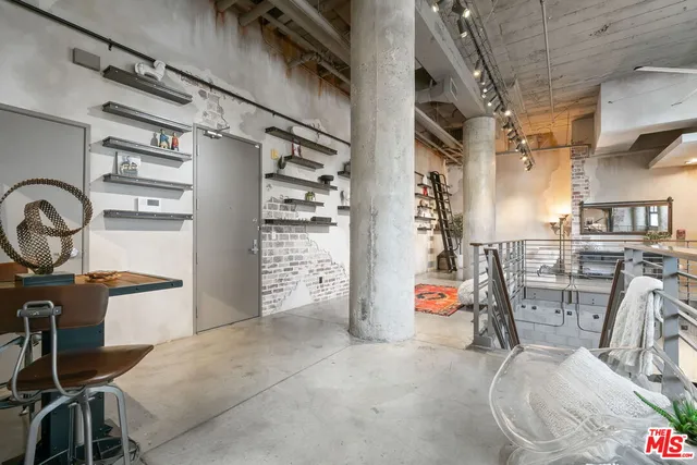 a view of an entryway