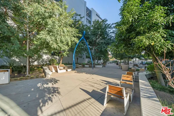 $999,000 | 330 W Wall Street, Unit A005, Los Angeles, CA 90013