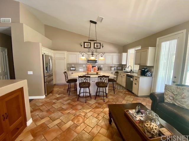 32475 The Old Road Castaic, CA 91384 - Photo 8 of 20 Gallery Image 8