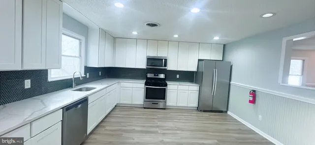 $2,300 | 929 Jacksonville Road, Burlington, NJ 08016