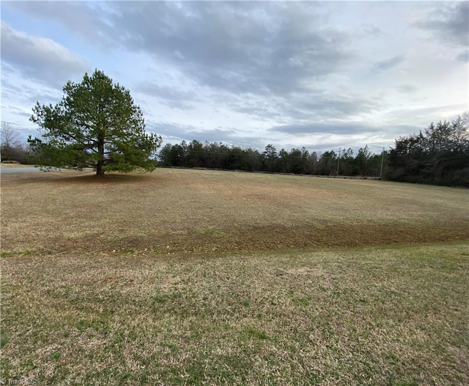 4524 West Millstone Drive Burlington, NC 27215 - Photo 14 of 23