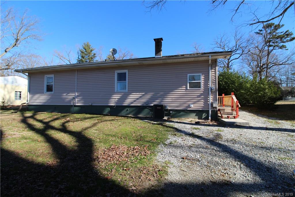 203 Sowers Ferry Road Salisbury, NC 28144 - Photo 5 of 34 Gallery Image 5
