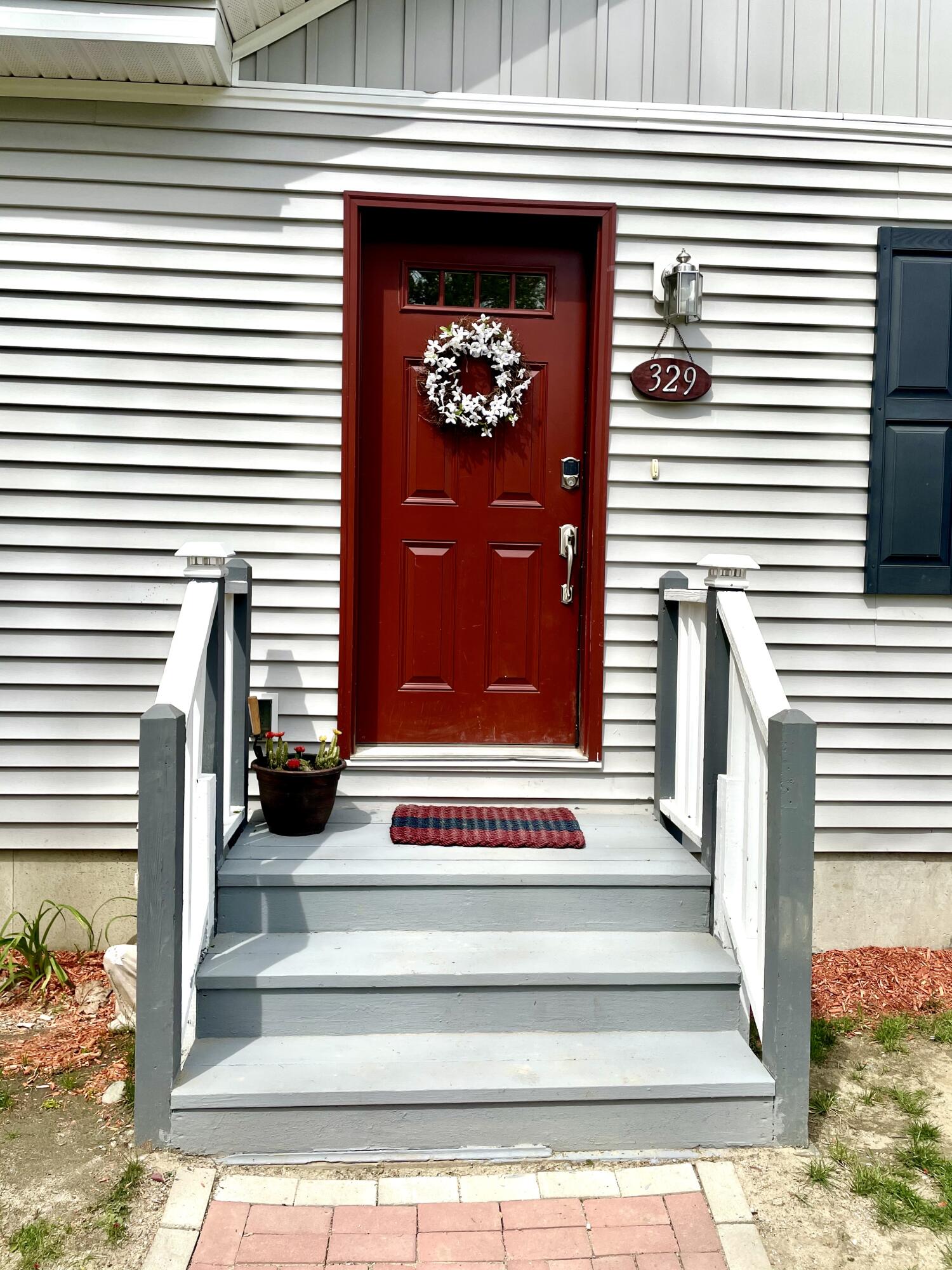 329 S Road Winthrop, ME 04364 - Photo 2 of 48 329 front door