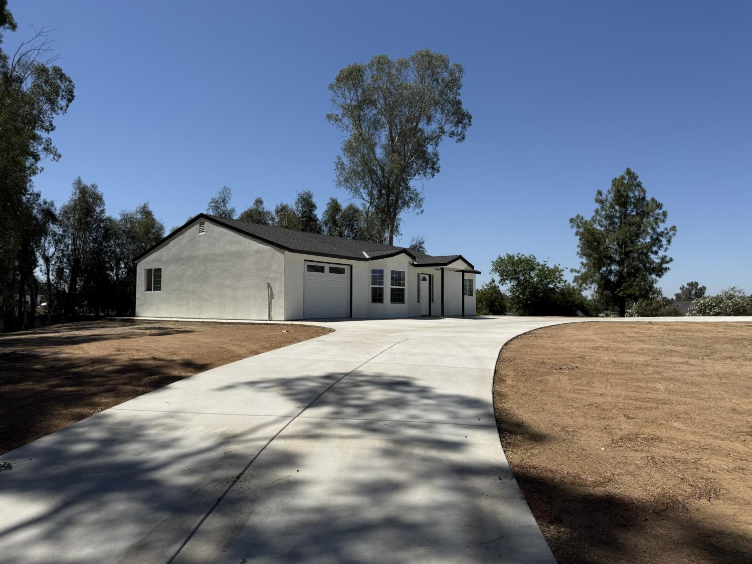 36610 Kenneth Avenue Madera, CA 93636 - Photo 3 of 38