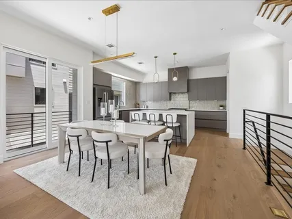$679,000 | 727 West 21st Street, Houston, TX 77008