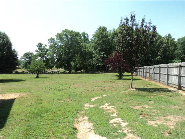 11 Westside Road Lawrenceburg, TN 38464 - Photo 10 of 18