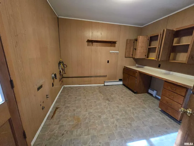 $83,000 | 59 Sherwood Drive, Centralia, IL 62801