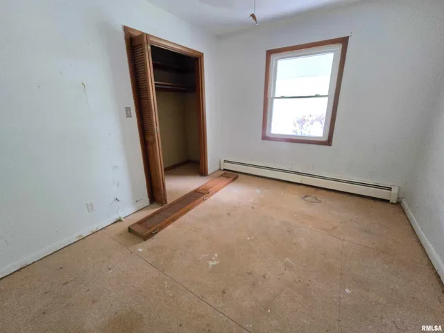 $83,000 | 59 Sherwood Drive, Centralia, IL 62801