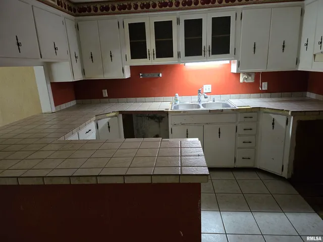 $83,000 | 59 Sherwood Drive, Centralia, IL 62801