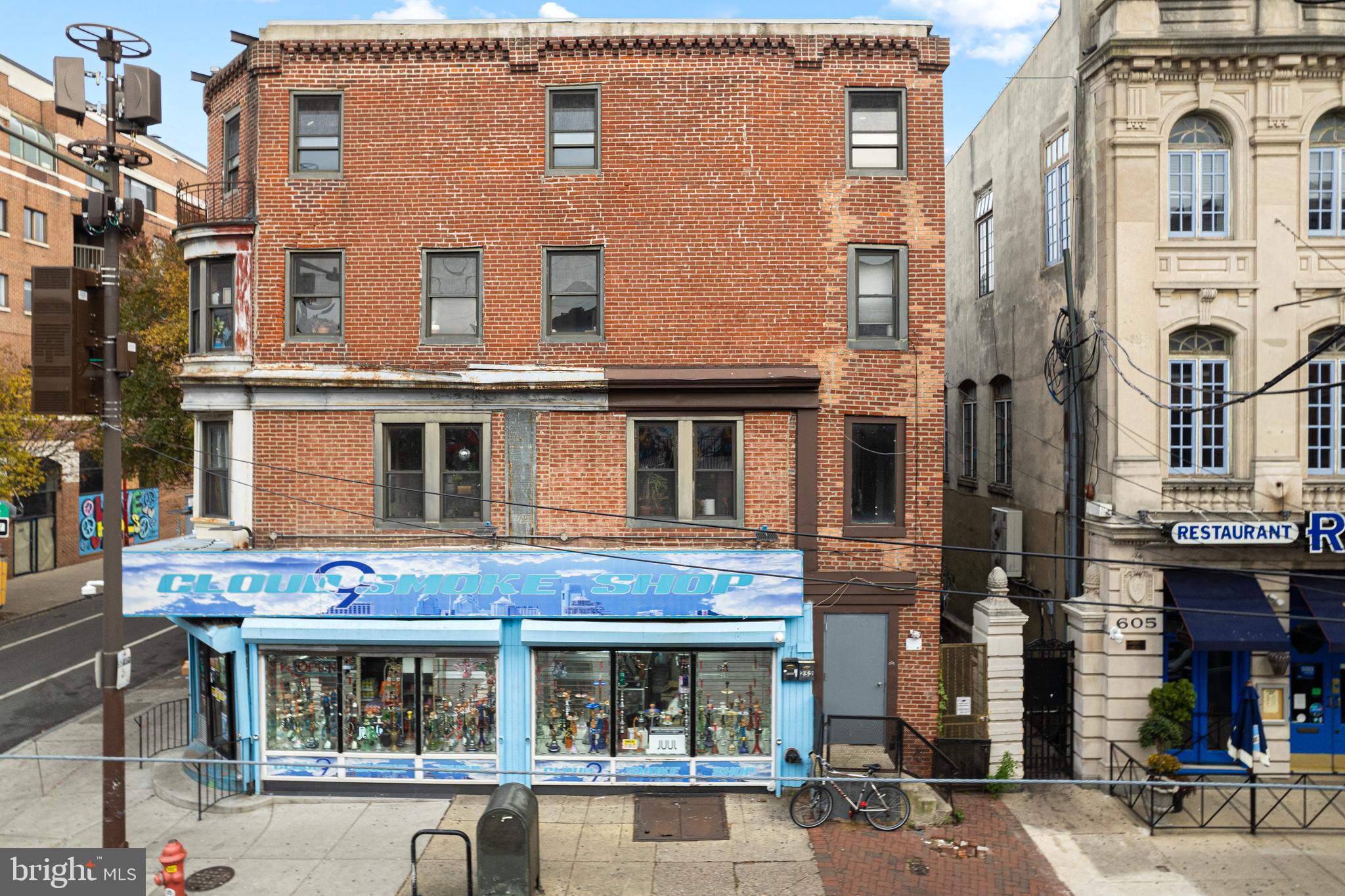 252-254 South Street, Unit 3 Philadelphia, PA 19147 - Photo 10 of 13 a front view of a building with street