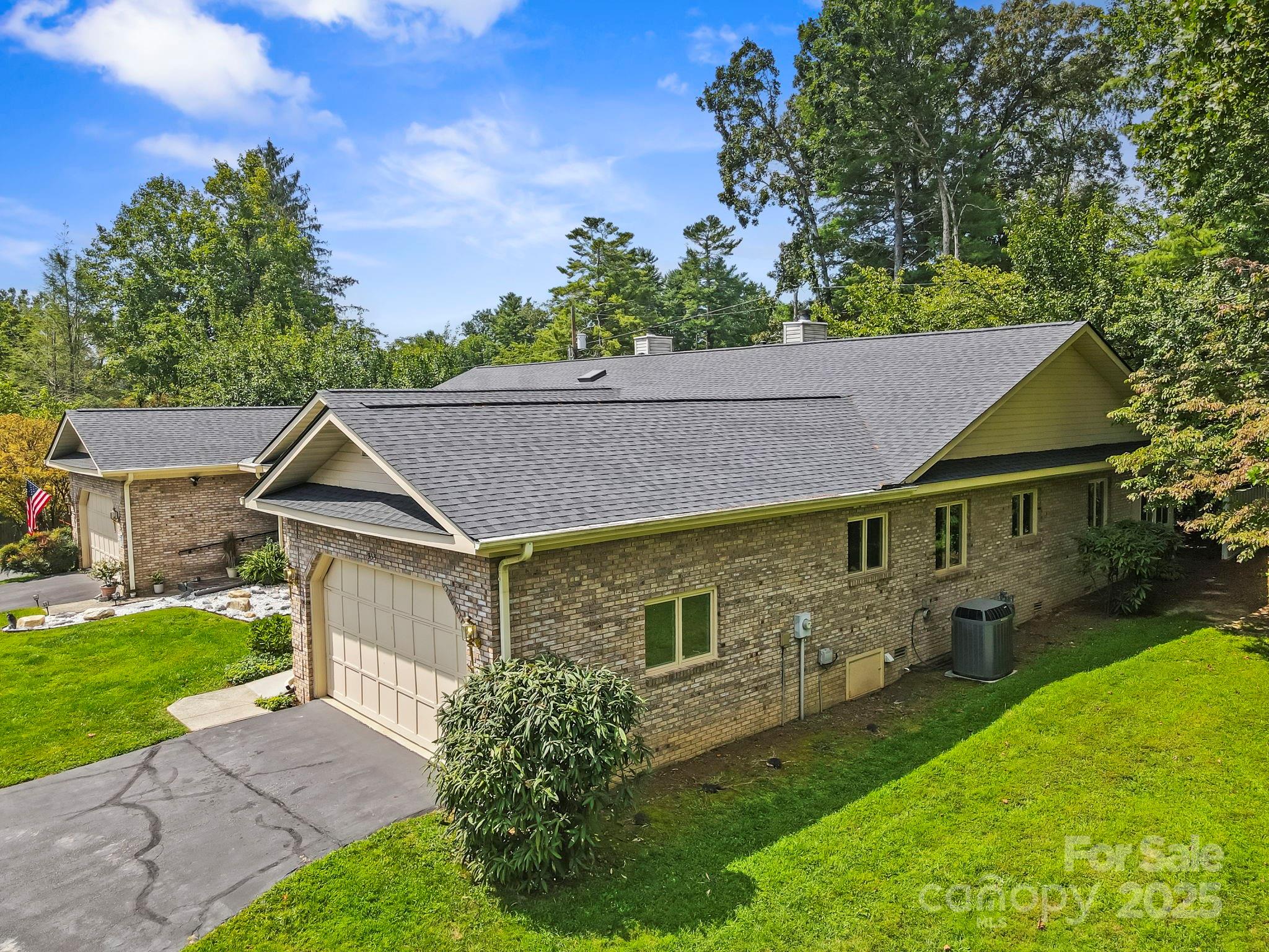 933 Kanuga Road Hendersonville, NC 28739 - Photo 35 of 37 Gallery Image 35