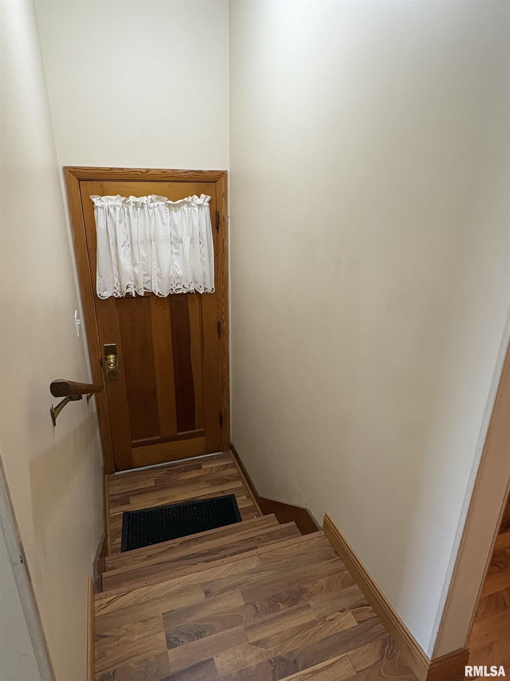870 Park View Road Galesburg, IL 61401 - Photo 38 of 60