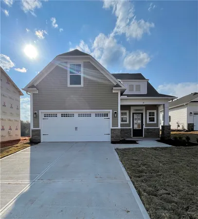 $305,900 | 31 Halsey Street, Central, SC 29630