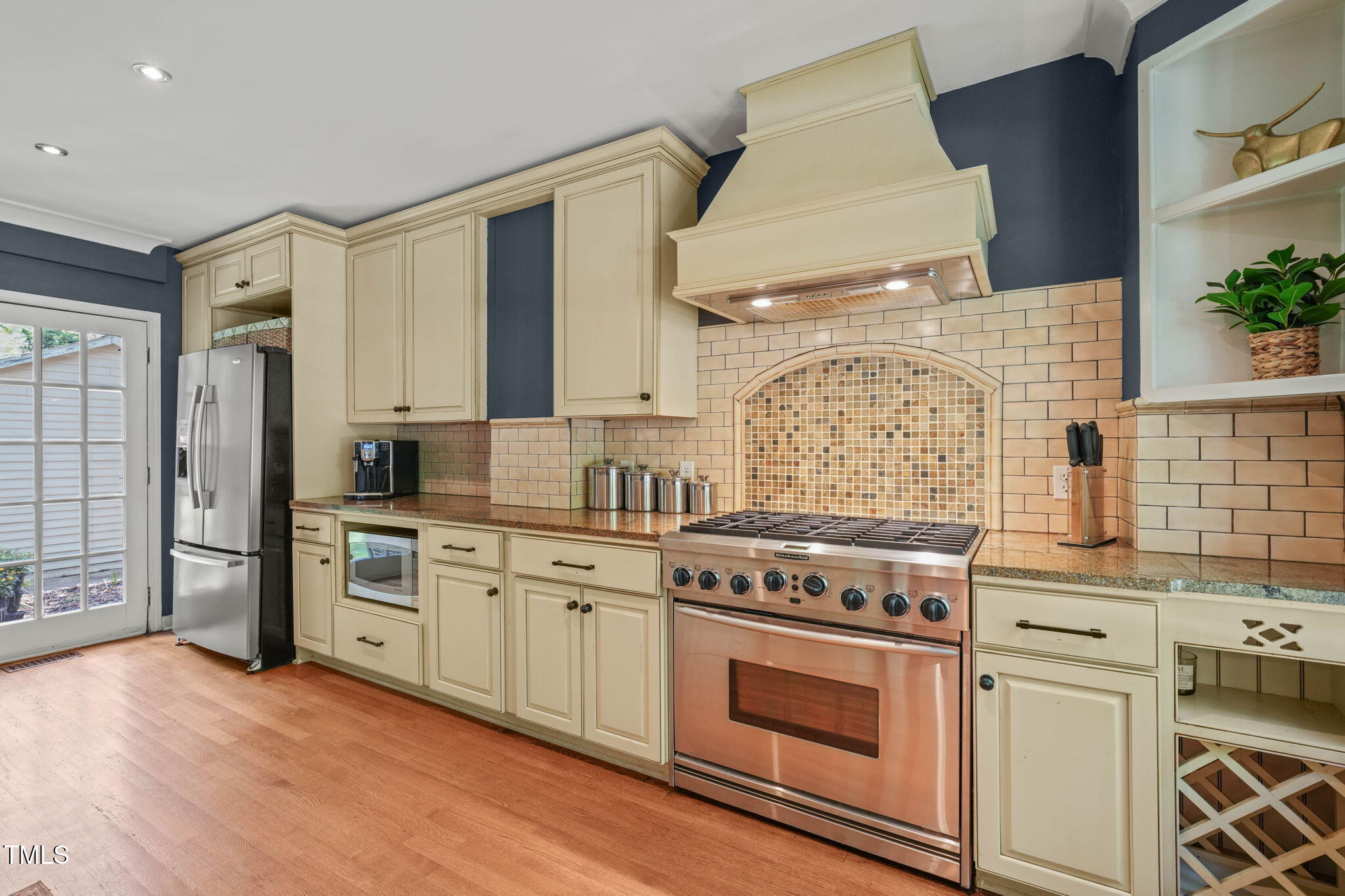 304 Polk Street Raleigh, NC 27604 - Photo 12 of 40 12-web-or-mls-untitled-10 (2)