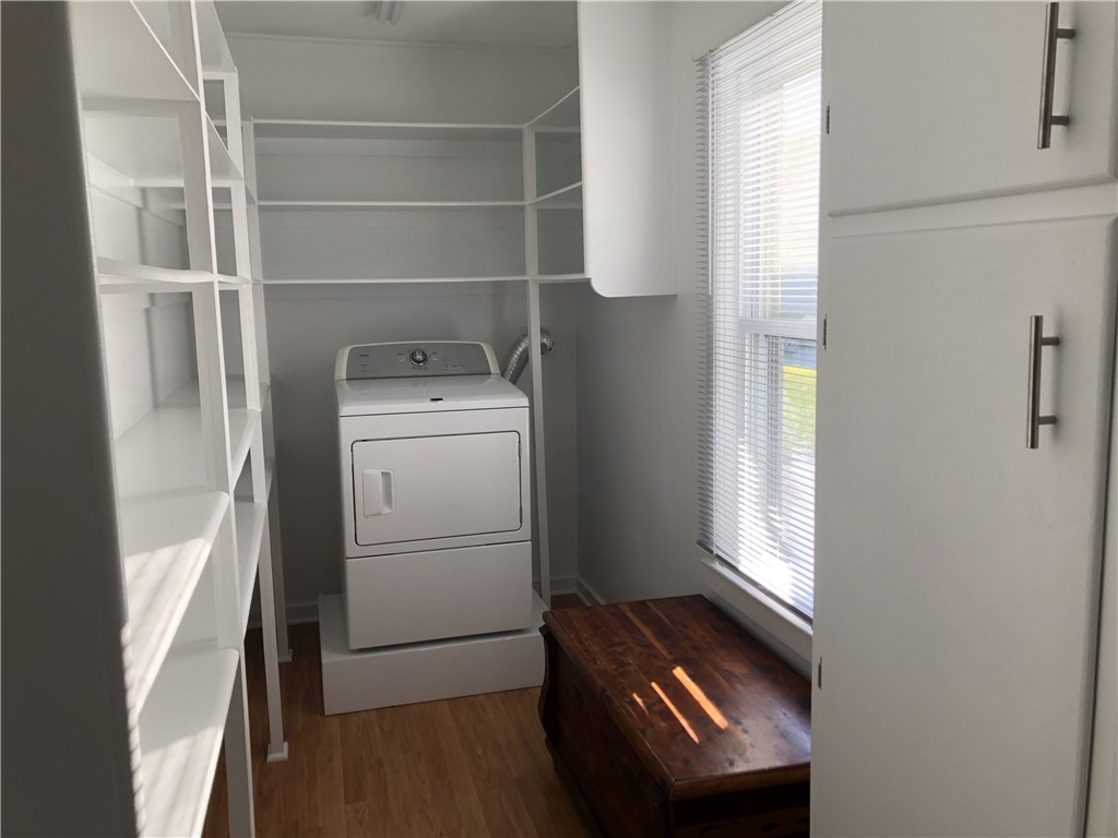 37 Summer Street Westerly, RI 02891 - Photo 13 of 48 1st floor