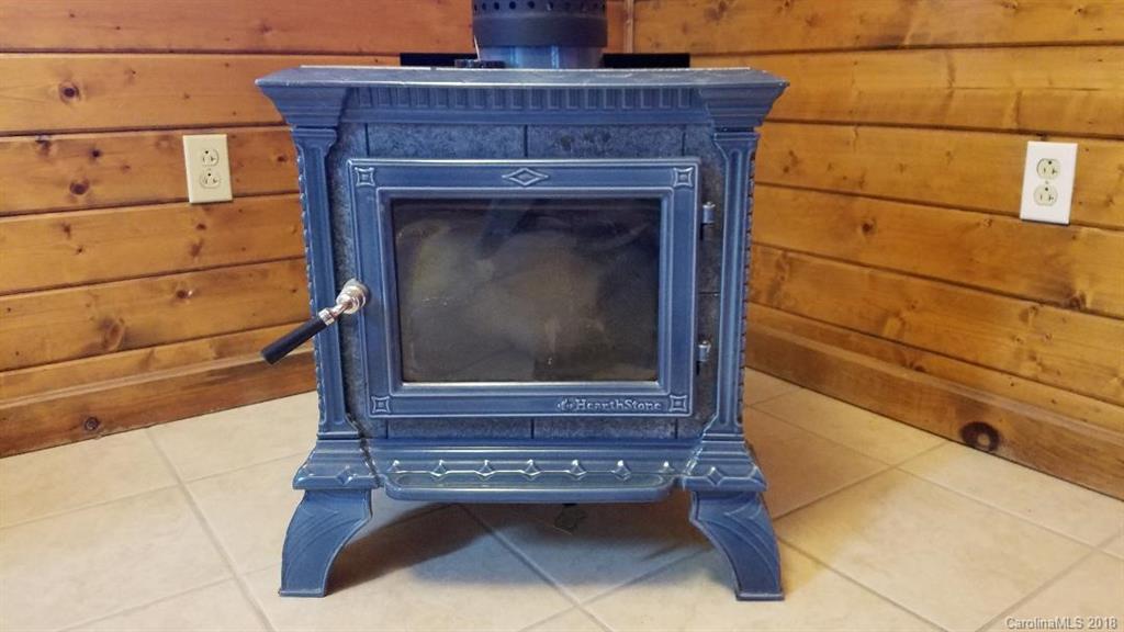 98 Johnny Marlow Road Fairview, NC 28730 - Photo 14 of 17 Gallery Image 14