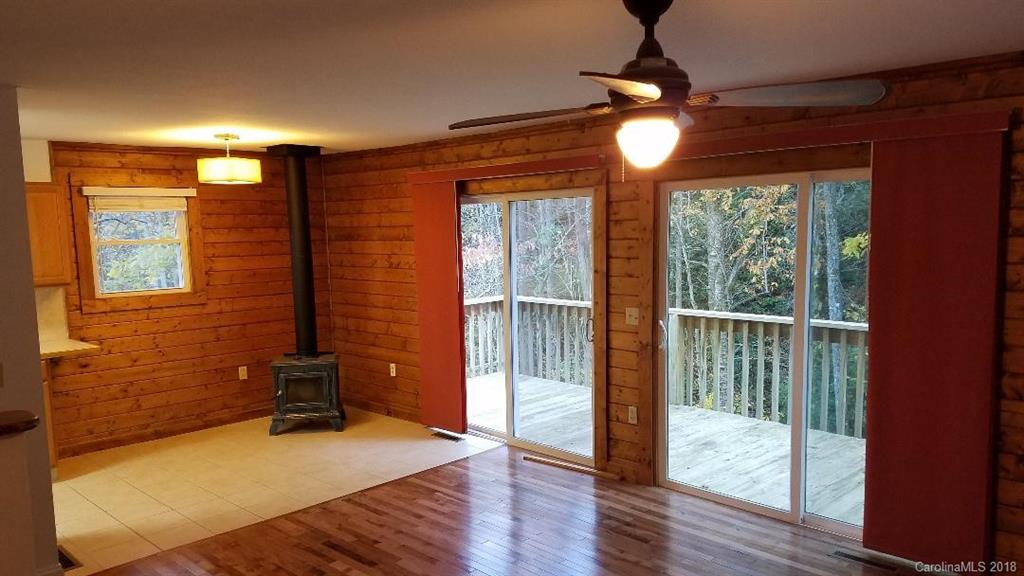 98 Johnny Marlow Road Fairview, NC 28730 - Photo 8 of 17 Gallery Image 8
