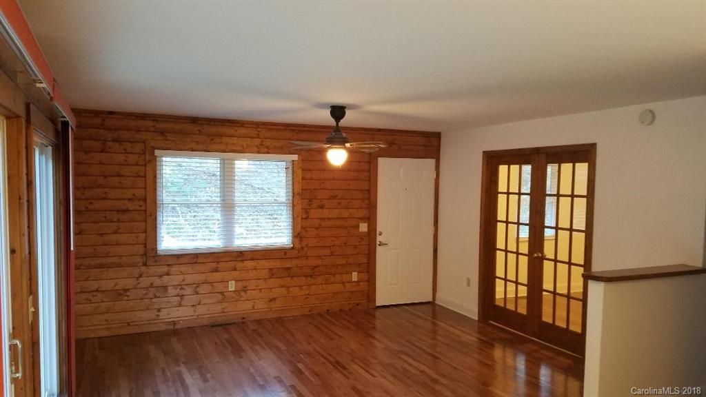 98 Johnny Marlow Road Fairview, NC 28730 - Photo 10 of 17 Gallery Image 10