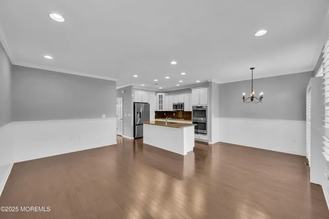 $4,950 | 308 Princeton Court, Shrewsbury, NJ 07702