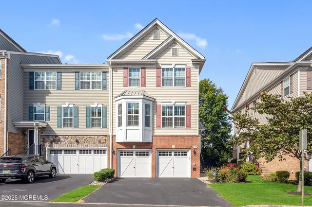 $4,950 | 308 Princeton Court, Shrewsbury, NJ 07702