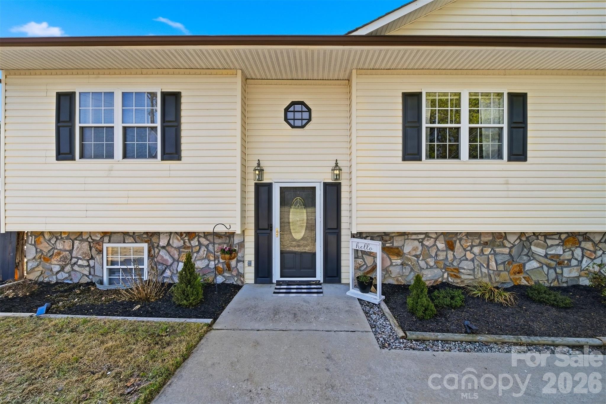 696 Pine Mountain Road Hudson, NC 28638 - Photo 3 of 43