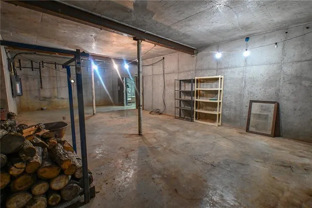 $850,000 | 9350 Southeast 500 Road, Collins, MO 64738