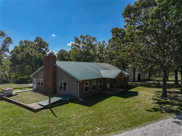 $850,000 | 9350 Southeast 500 Road, Collins, MO 64738