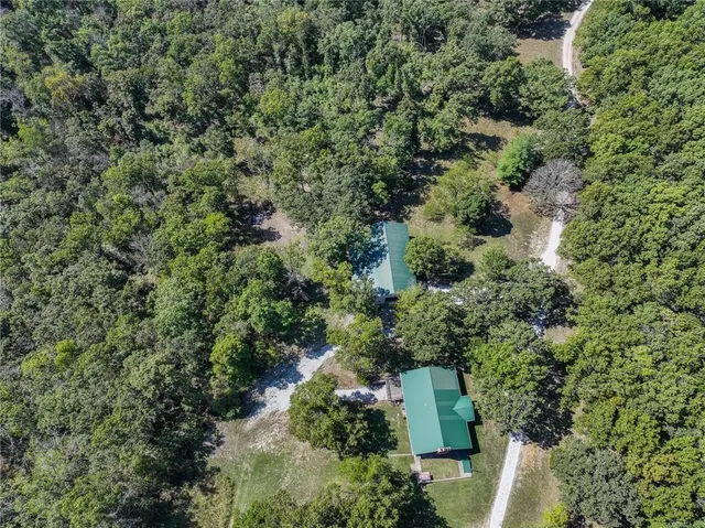 $850,000 | 9350 Southeast 500 Road, Collins, MO 64738
