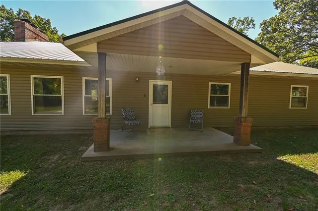 $850,000 | 9350 Southeast 500 Road, Collins, MO 64738