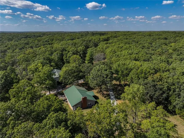 $850,000 | 9350 Southeast 500 Road, Collins, MO 64738