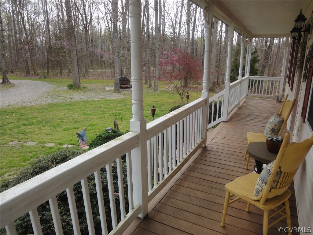 1507 Bracketts Bend Road Powhatan, VA 23139 - Photo 3 of 32 Gallery Image 3