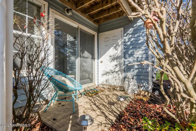 $364,000 | 25 Jockey Lane, Tinton Falls, NJ 07753