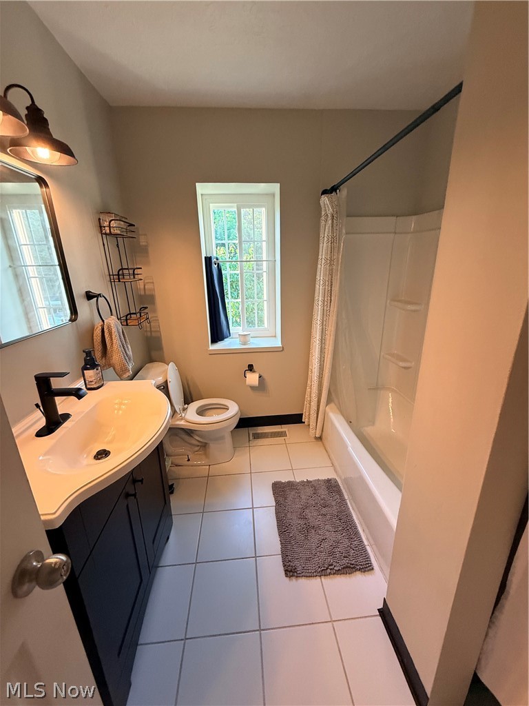 999 Renninger Road Akron, OH 44319 - Photo 8 of 17