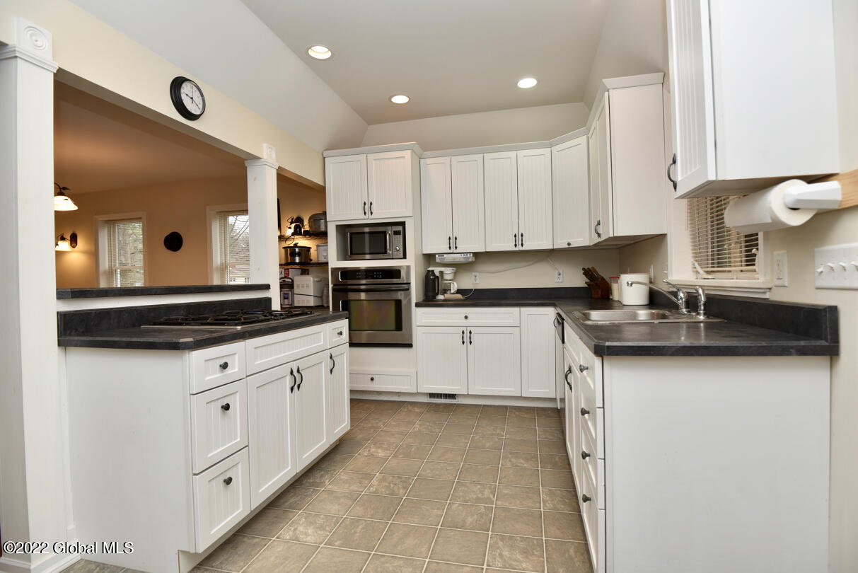 468 Middle Grove Road Middle Grove, NY 12850 - Photo 10 of 55 10