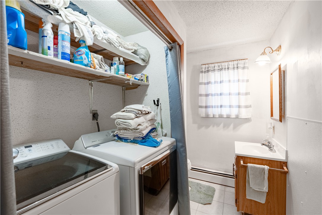 1001 West Ironstone Road Burrillville, RI 02830 - Photo 18 of 40