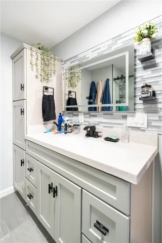 $634,999 | 1001 West Ironstone Road, Burrillville, RI 02830