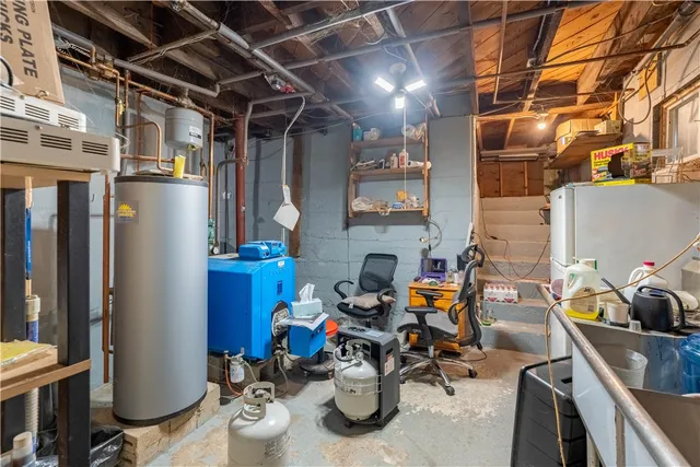 $634,999 | 1001 West Ironstone Road, Burrillville, RI 02830