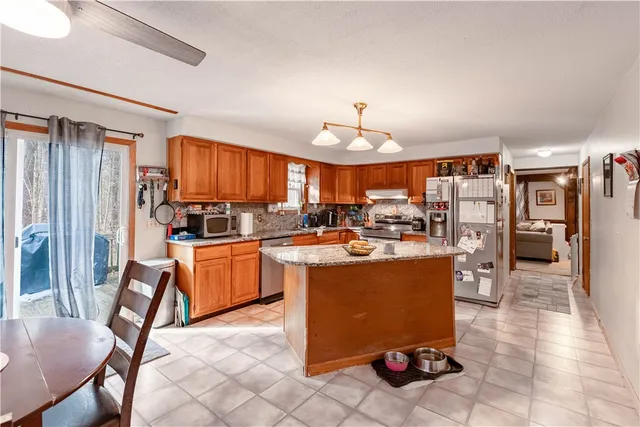 $634,999 | 1001 West Ironstone Road, Burrillville, RI 02830